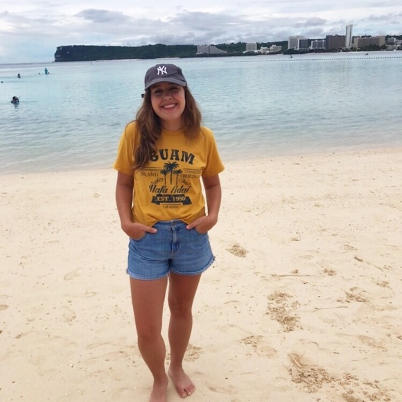 Meet your Posher, Brittany - Picture 3 of 3