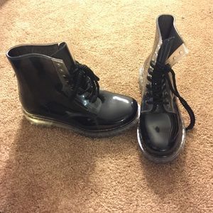 Women's rain boot. Sub division of Chinese Laundry