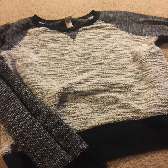 Marble Sweater - Picture 2 of 3