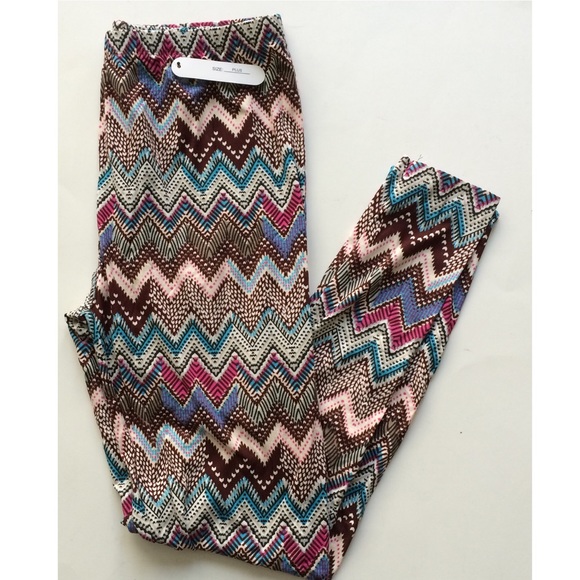 Pants - LAST ONE! Chevron print leggings (L-2x)
