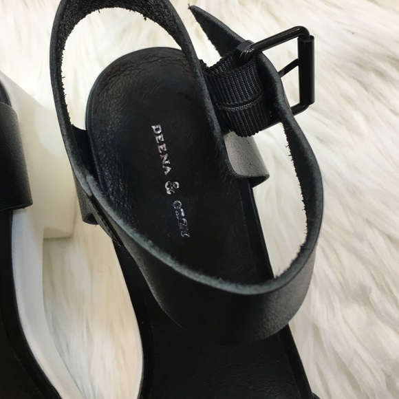 NEW Deena & Ozzy UO Black leather sandals - Picture 2 of 4
