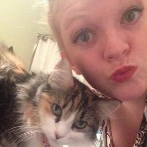 Meet your Posher, Rebecca