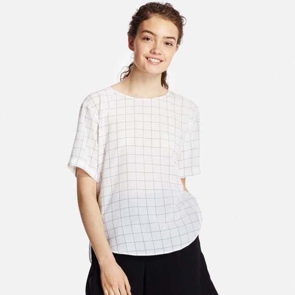 Uniqlo soft woven short sleeve blouse