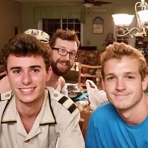 Meet your Posher, Thomas