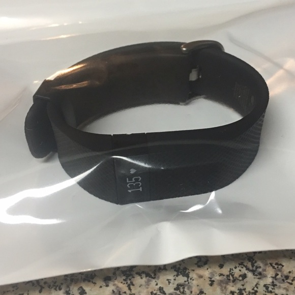 Fitbit Charge HR – NEW