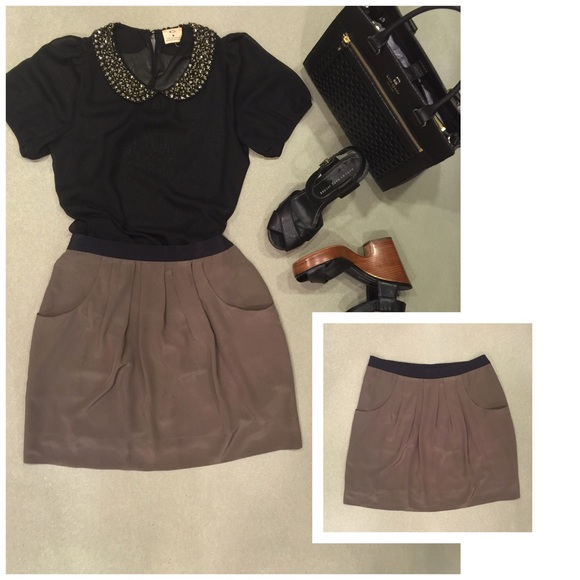 BCBG Silk Taupe Skirt Sz 4  NWT