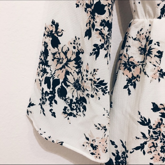 SADIE & SAGE floral white romper - Picture 2 of 3