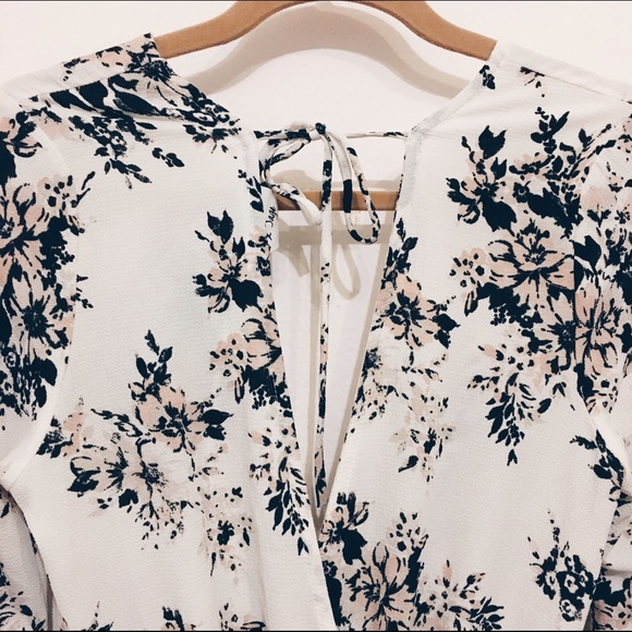 SADIE & SAGE floral white romper - Picture 3 of 3