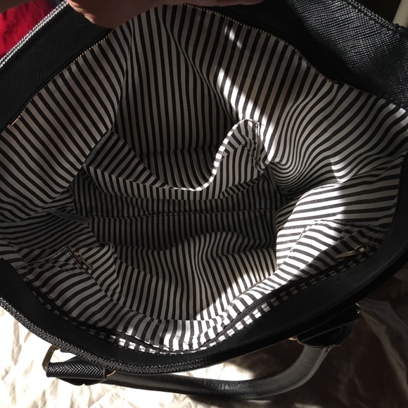 Purse - Picture 2 of 4