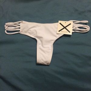 BoutineLA strap bottoms