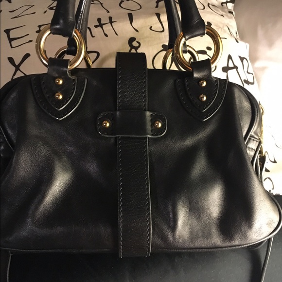 Authentic Marc Jacobs leather with Gold hardware - Picture 4 of 4