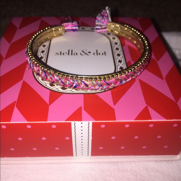 STELLA&DOT BRACELET