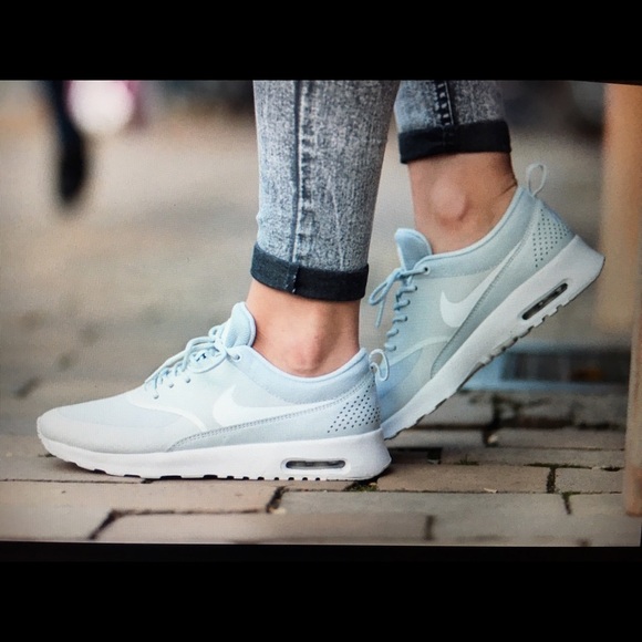 Nike Air Max Thea Platinum NWOT size 8