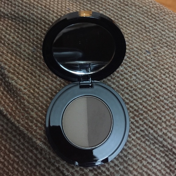 Eyebrow Powder - Picture 3 of 4