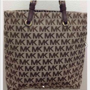 Michael Kors Shoulder Bag