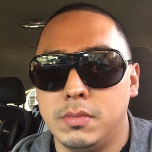 Meet your Posher, Omar