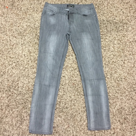 Gray L.e.i Ashley Lowrise Skinny Jeans