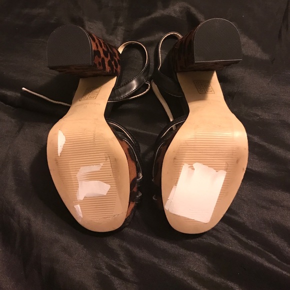 TOPSHOP PONY HAIR LEOPARD PLATFORM - Picture 3 of 3