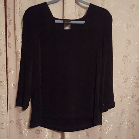 Citiknits Tops - Citiknits black top