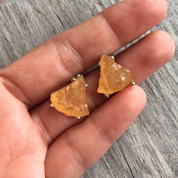 Earring Set - Picture 2 of 3