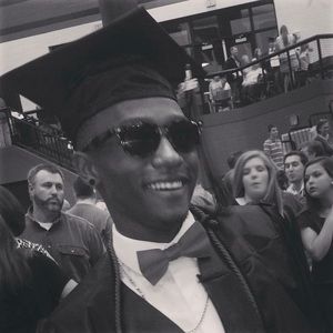 Meet your Posher, Donte'