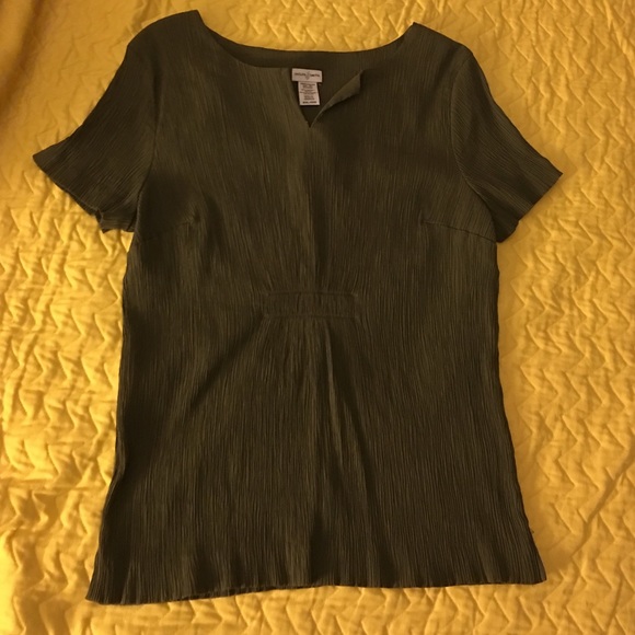 New without tag green top