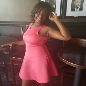 Meet your Posher, Monique