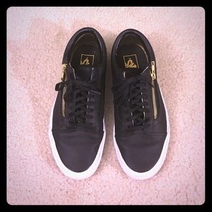 Vans Old Skool Zip in Black Leather