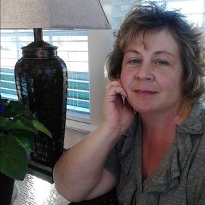 Meet your Posher, Edna