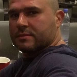 Meet your Posher, Ahmad