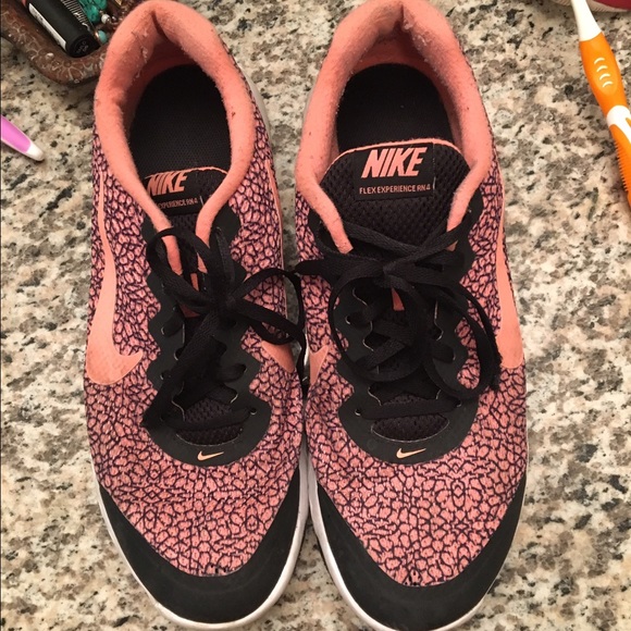 *final price Nike Shoes- Flex Experience Run 4