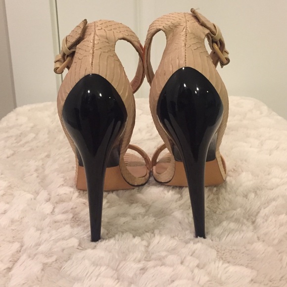 L.A.M.B. Jazmyn Naked Orange Sandal - Picture 4 of 4