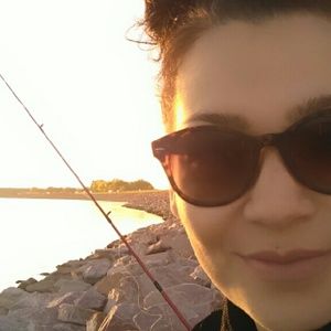 Meet your Posher, Jeanine