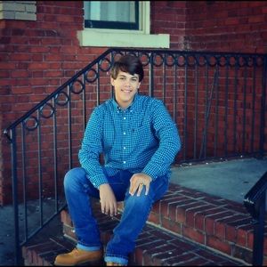Meet your Posher, Dustin