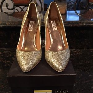Badgley Mischka Dulce Pumps - Gold - Size 10