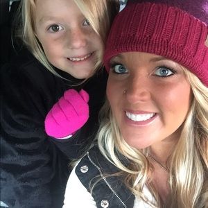 Meet your Posher, Casey