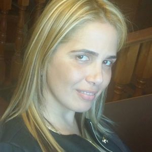 Meet your Posher, Lea