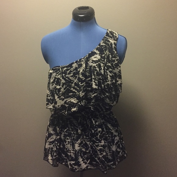 One shoulder blouse