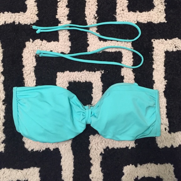 ⭐️⭐️Victoria's Secret swim top⭐️⭐️