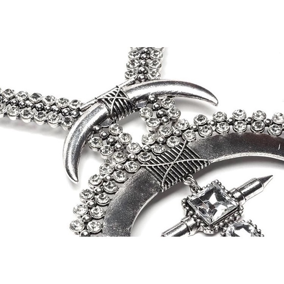 New Crystal Chain Link Moon Necklace - Picture 3 of 4