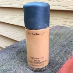 MAC Studio Fix Fluid Foundation