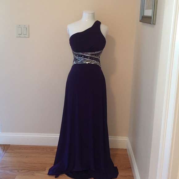 Gorgeous gown with sequence