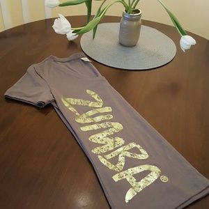 *Sale* Zumba - V-Neck Tee