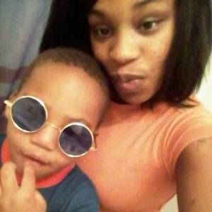 Meet your Posher, Ebonie