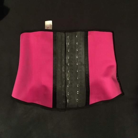 Waist trainer