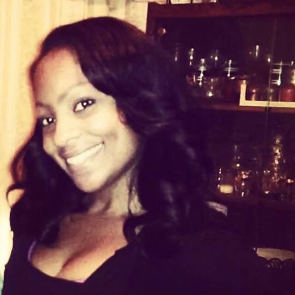 Meet your Posher, Toni