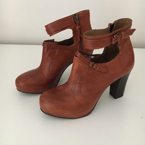 schuler and sons philadelphia leather heels
