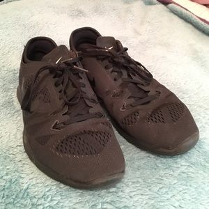 Nike 5.0 - size 9.5