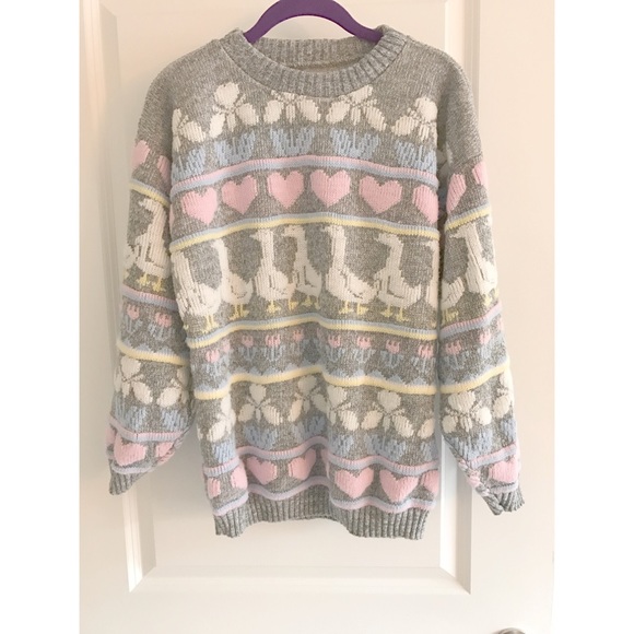 VINTAGE Sweater Size M/L