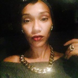 Meet your Posher, Janeen